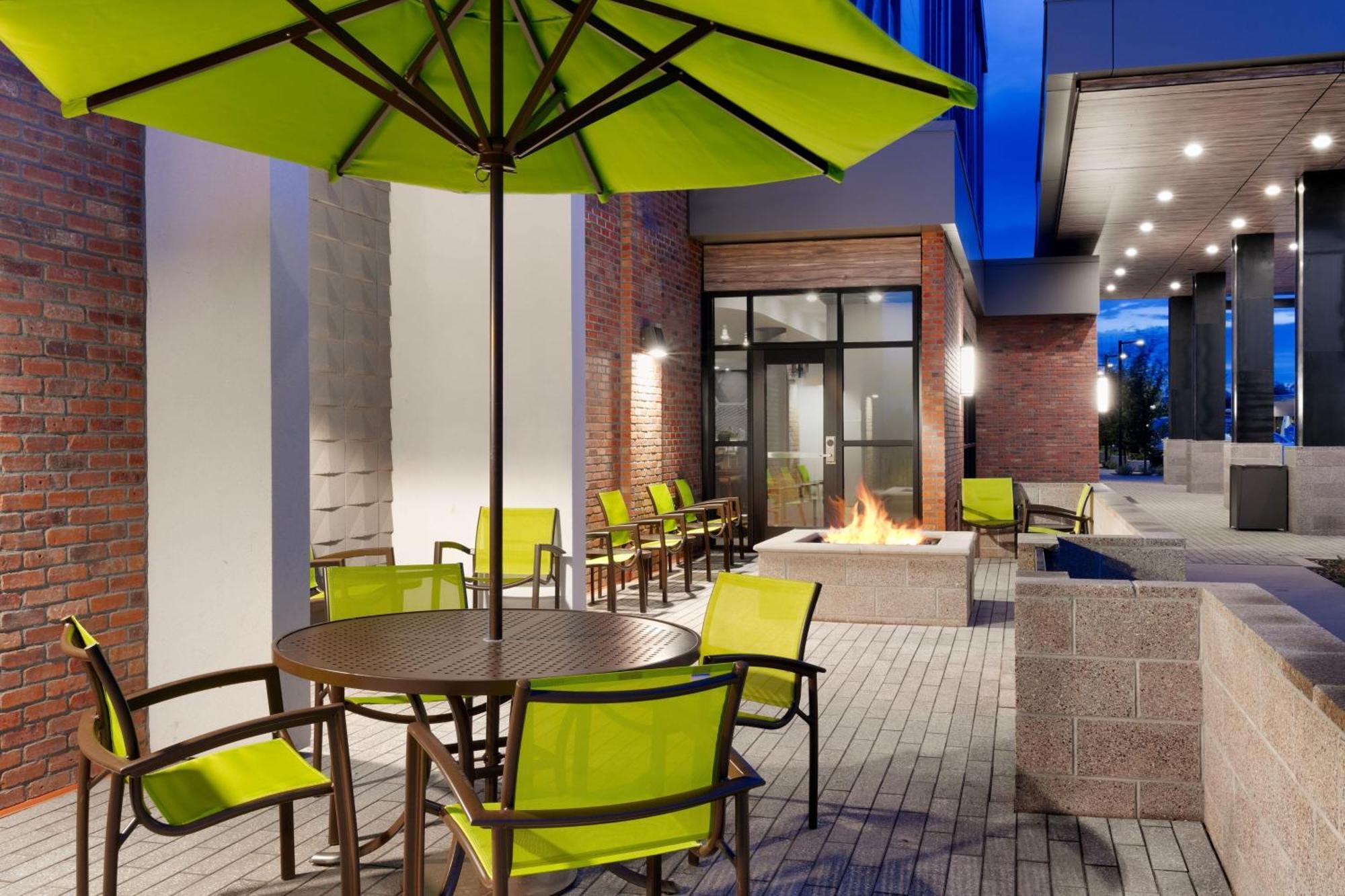 Springhill Suites By Marriott Phoenix Scottsdale Exterior foto
